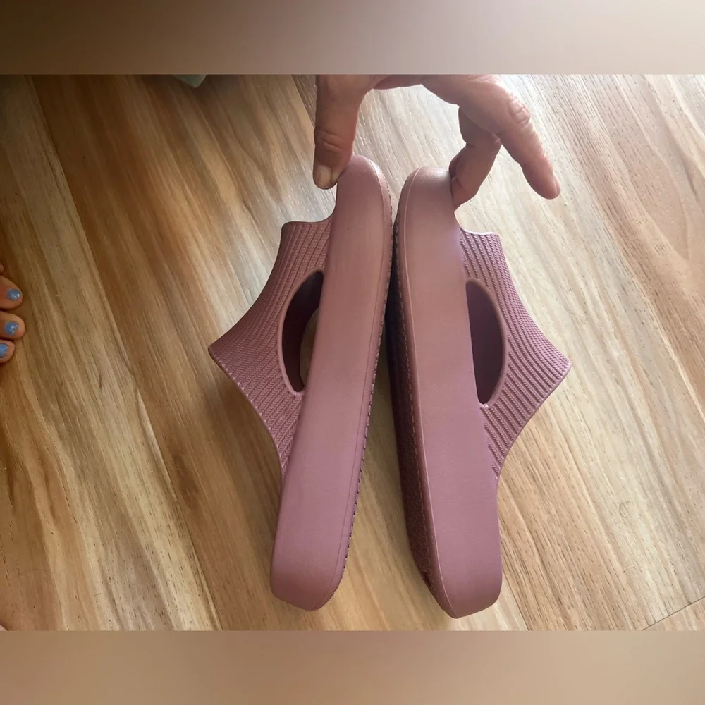 Calia Pink Slide Sandals - Picture 4 of 6